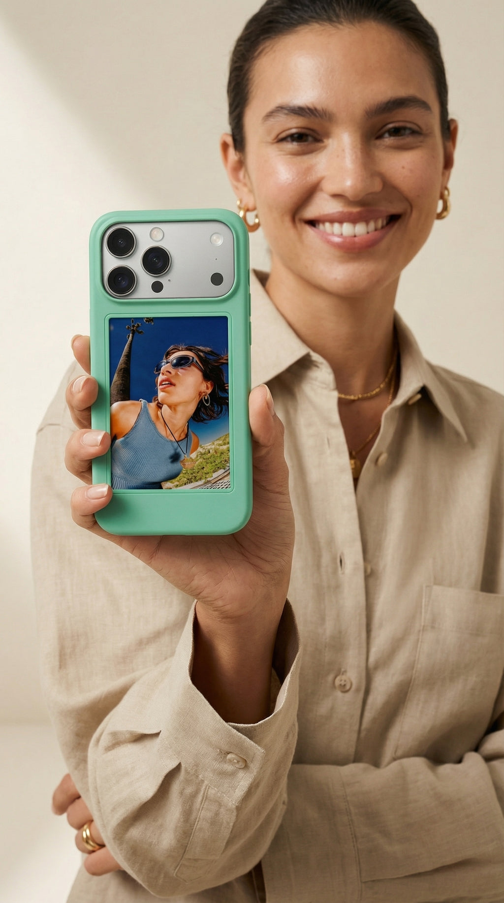 E Ink™ Display Case